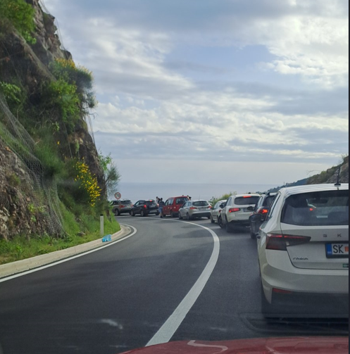 ДАН FOTO Poginuo motociklista u udesu na magistralnom putu Budva