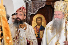 &lt;p&gt;Епископ Методије и митрополит Јоаникије&lt;/p&gt;
