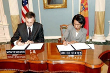 &lt;p&gt;Споразум 2007. године потписали Вујановић и Рајс&lt;/p&gt;
