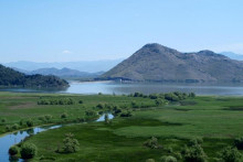 &lt;p&gt;Скадарско језеро на мети нелегалне градње&lt;/p&gt;
