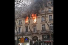 &lt;p&gt;Пожар у Паризу&lt;/p&gt;
