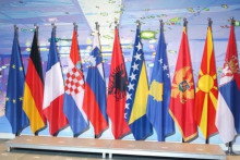 &lt;p&gt;Западни Балкан добија значајну помоћ од ЕУ&lt;/p&gt;
