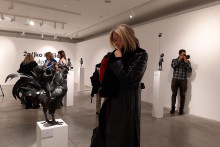 &lt;p&gt;Рељић својим скулптурама заинтересовао публику&lt;/p&gt;
