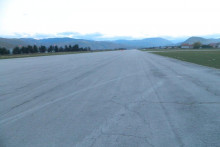 &lt;p&gt;Аеродромска писта у Беранама још чека авионе&lt;/p&gt;

