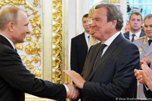 &lt;p&gt;Putin i Šreder u Kremlju&lt;/p&gt;
