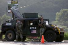 &lt;p&gt;NATO trupe na putevima na Kosovu&lt;/p&gt;
