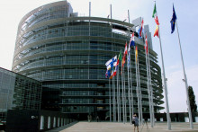 &lt;p&gt;- Evropski parlament&lt;/p&gt;
