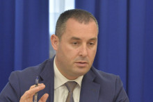&lt;p&gt;Dragoslav Šcekić, ministar zdravlja&lt;/p&gt;
