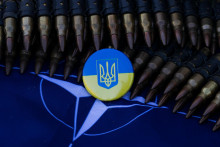 &lt;p&gt;Ukrajina - NATO (Photo by Marek Studzinski on Unsplash&lt;/p&gt;
