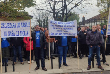 &lt;p&gt;Radnici Željezare ispred Ambasade Turske&lt;/p&gt;
