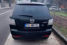 &lt;p&gt;Nepropisno parkirano službeno vozilo Zorić Јović&lt;/p&gt;
