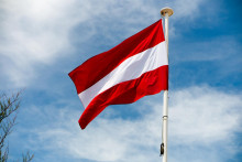 &lt;p&gt;zastava Austrije, austrijska zastava&lt;br /&gt;
Ilustracija&lt;/p&gt;
