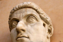 &lt;p&gt;Константин Велики, дио статуе који се данас налази у Риму (ФОТО: ВИКИПЕДИЈА)&lt;/p&gt;
