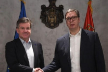 <p>Lajčak i Vučić</p>