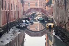 &lt;p&gt;Presušili kanali u Veneciji&lt;/p&gt;
