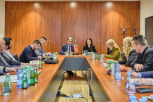 &lt;p&gt;sastanak ibrahimovica sa direktorima zeljeznickih preduzeca&lt;/p&gt;
