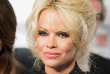 &lt;p&gt;Pamela Anderson&lt;/p&gt;
