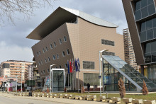 &lt;p&gt;Akademiju nauka i umjetnosti Kosova (Akademia e Shkencave dhe e Arteve e Kosovës - ASHAK)&lt;/p&gt;
