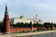 &lt;p&gt;Кремљ - заруке пале под овим кровом&lt;/p&gt;
