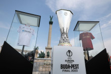 &lt;p&gt;Trofej će večeras u Budimpešti dobiti novog vlasnika&lt;/p&gt;