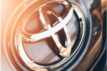 &lt;p&gt;Toyota, logo&lt;/p&gt;