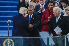 &lt;p&gt;Barak Obama, Džordž Buš i Donald Tramp&lt;/p&gt;