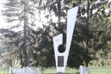 &lt;p&gt;Споменик плим борцима у Павином Пољу&lt;/p&gt;