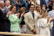 &lt;p&gt;Federeru ukazana čast&lt;/p&gt;