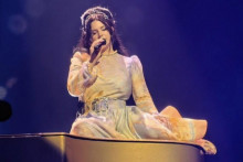 &lt;p&gt;Lana del Rej&lt;/p&gt;