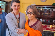 &lt;p&gt;Profesorica Tatjana Burzanović u rezidenciji Gandijeve unuke, Тare Gandhi Bhattacharjee&lt;/p&gt;