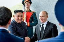 &lt;p&gt;Džong Un i Putin sa prvog sastanka sva lidera u Vladivostoku 2019.&lt;/p&gt;