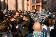 &lt;p&gt;Demonstracije u Jerevanu, pristižu izbjeglice iz nagorno-Karabaga&lt;/p&gt;