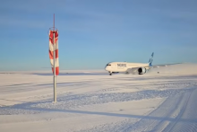 &lt;p&gt;Istorijsko slijetanje Boinga 787 na Antarktik&lt;/p&gt;