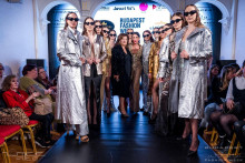 &lt;p&gt;Glam Galaxy Suzane Perić, na Bulgarian Fashion Weeku