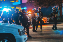 &lt;p&gt;FOTO: Unsplash - AJ Colores&lt;br&gt;
Policija&lt;/p&gt;