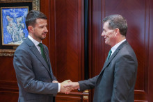 &lt;p&gt;Milatović sa predsjednikom Evropskog revizorskog suda Tonijem Marfijem&lt;/p&gt;