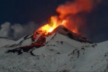 &lt;p&gt;Etna, vulkan&lt;/p&gt;