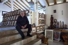 &lt;p&gt;Зоран Булатовић у свом музеју ”Чаробна Црна Гора”&lt;/p&gt;