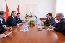 &lt;p&gt;Naša delegacija predvođena ministrom Ivanovićem tokom razgovora sa Bokom&lt;/p&gt;