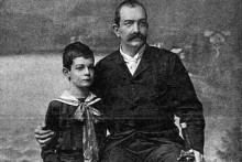 &lt;p&gt;Краљ Милан и принц Александар Обреновић, 1888.&lt;/p&gt;