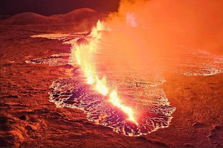 ДАН - Lava stigla do Grindavika: Island u grotlu najjače erupcije ...