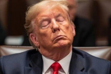 &lt;p&gt;Donald Tramp zaspao na suđenju&lt;/p&gt;