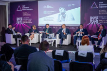 &lt;p&gt;Panel diskusija o ambijentu za ulaganje u Crnoj Gori&lt;/p&gt;