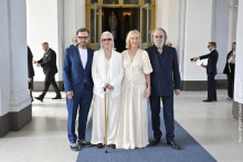 &lt;p&gt;Švedski kralj dodelio viteške titule članovima grupe ABBA&lt;/p&gt;