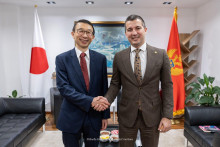 &lt;p&gt;Bečić sa ambasadorom Japana&lt;/p&gt;