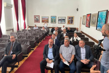&lt;p&gt;Na sjednici SO 25. juna od predstavnika vladajuće većine prisustvovao samo Damjan Ćulafić&lt;/p&gt;