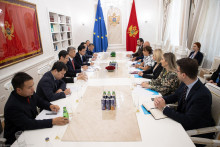 &lt;p&gt;Poslanici Skupštine Crne Gore sa zamjenikom ministra međunarodnog odjeljenja CK KP NR Kine&lt;/p&gt;