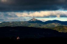 &lt;p&gt;Ilustracija&lt;br&gt;
planinski vrh, planina&lt;/p&gt;