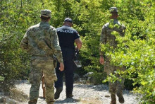 &lt;p&gt;Zajedničke patrole VCG i policije u cilju zaštite državne granice&lt;/p&gt;