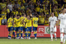 &lt;p&gt;Las Palmas Real Madrid&lt;/p&gt;